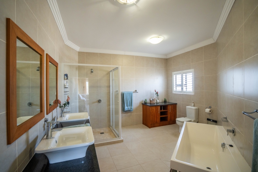 4 Bedroom Property for Sale in West Beach Eastern Cape
